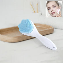 Silicone Face Scrubber Exfoliating Brush Manual Handheld Facial Cleansing Brush (1 Pc)
